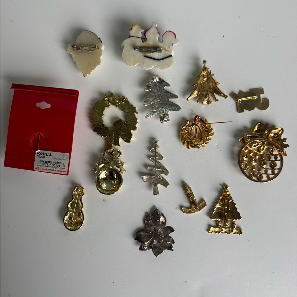 Christmas Holiday Winter Vintage to Now Brooch Jewelry Lot Craft Supplies - Picture 6 of 10